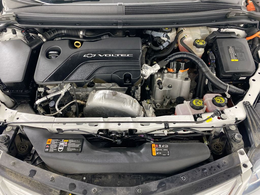 2018 Chevrolet Volt Premier 29