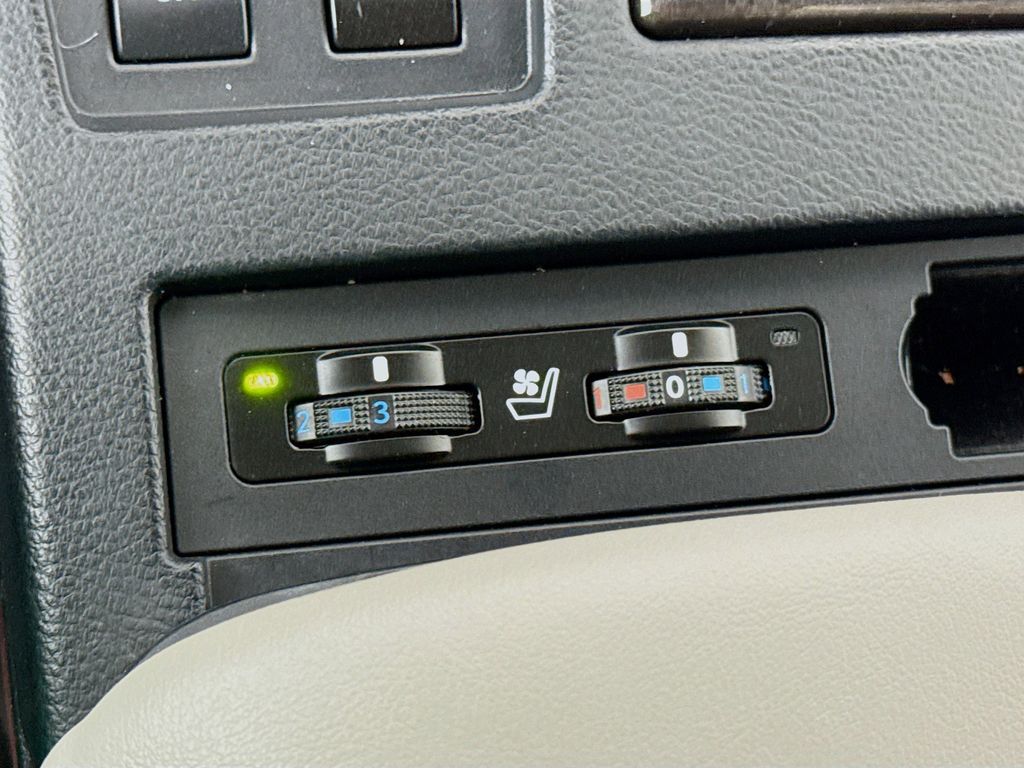 Thumbnail: 2013 Lexus RX - 21