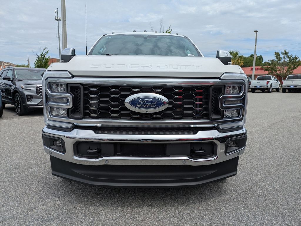 2026 Ford F-350 Super Duty LARIAT