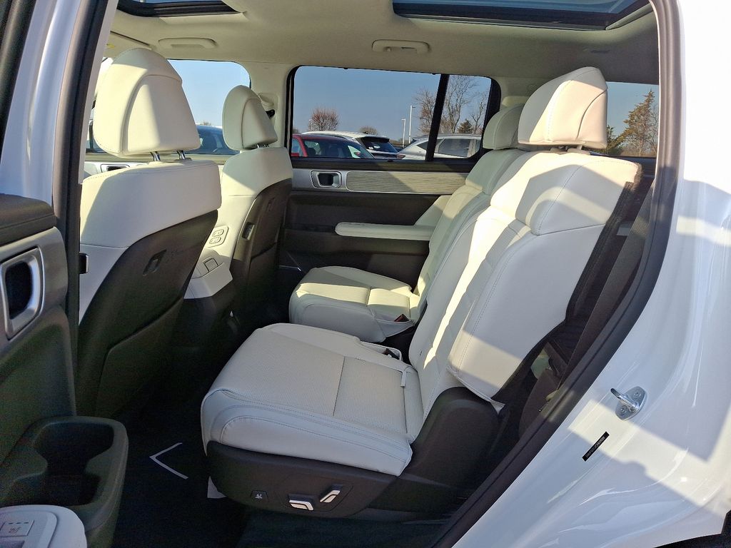 Thumbnail: 2025 Hyundai Santa Fe - 5