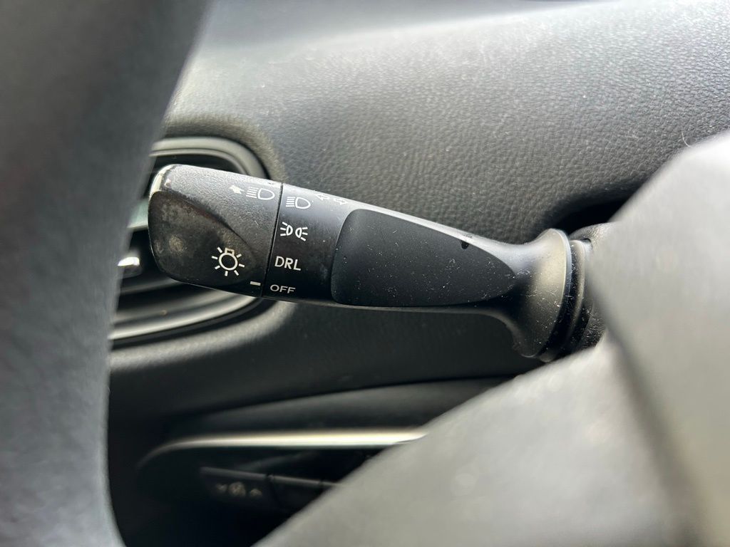 Thumbnail: 2016 Toyota Prius - 20