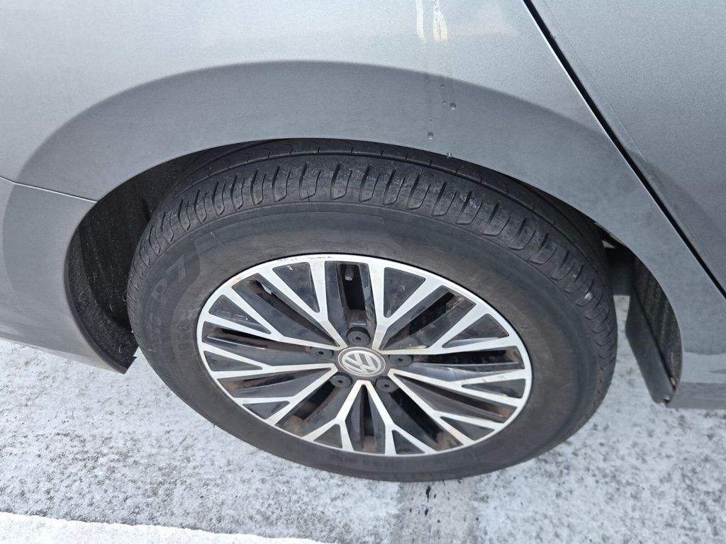 2019 Volkswagen Jetta - $12,624