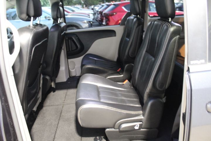 Used Car 2013 Chrysler Town & Country  Sports Van Touring Front Wheel Drive For Sale Under $10,000 In Georgetown, Texas