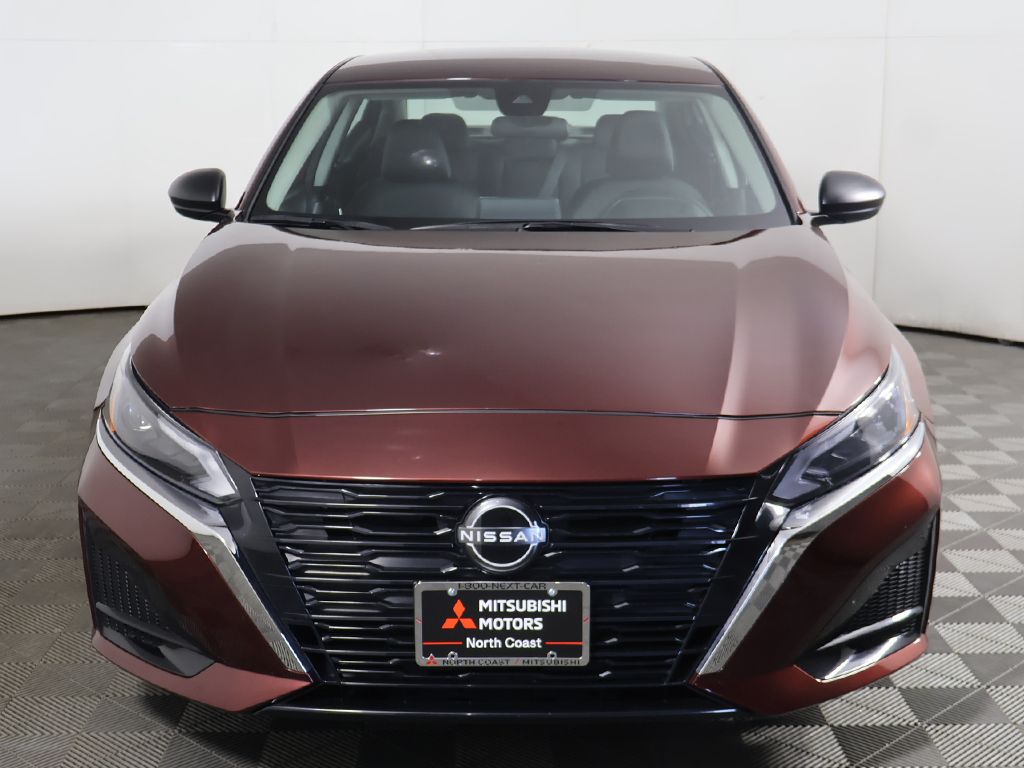 Used 2024 Red Nissan 2.5 SV image 8