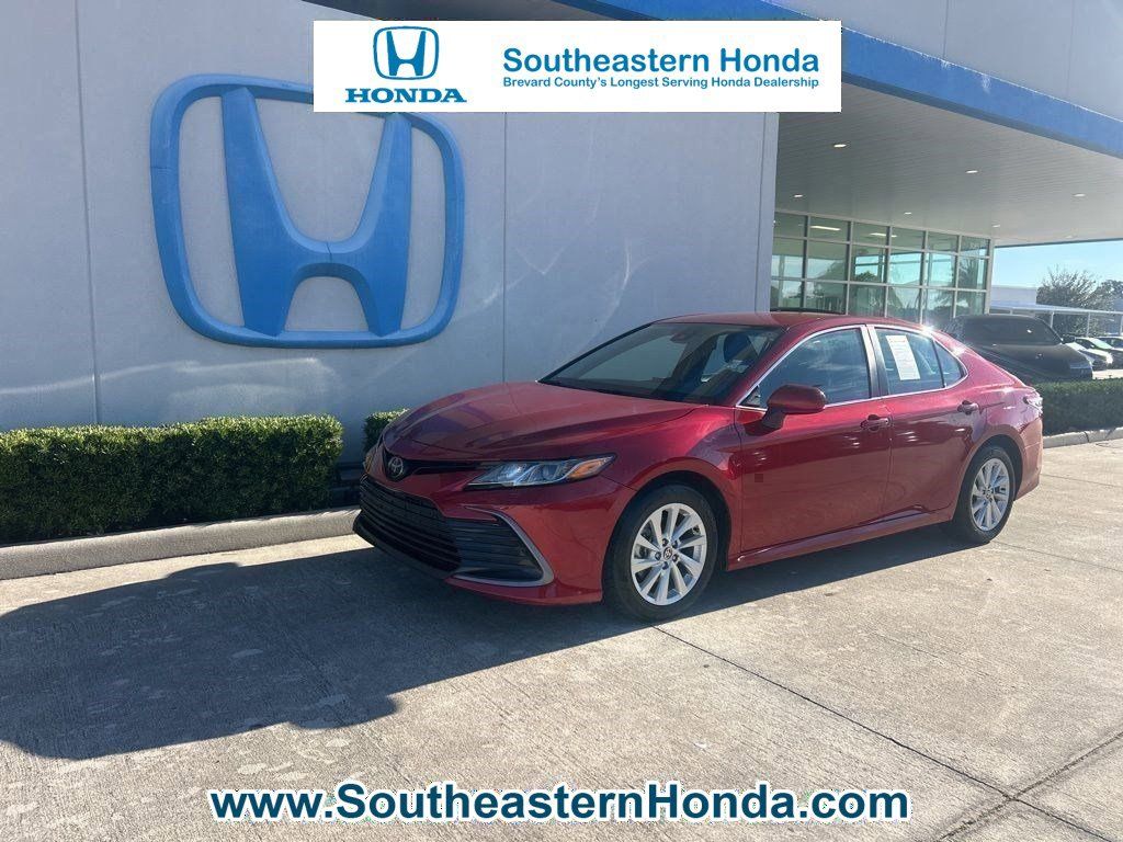 2024 Toyota Camry LE FWD