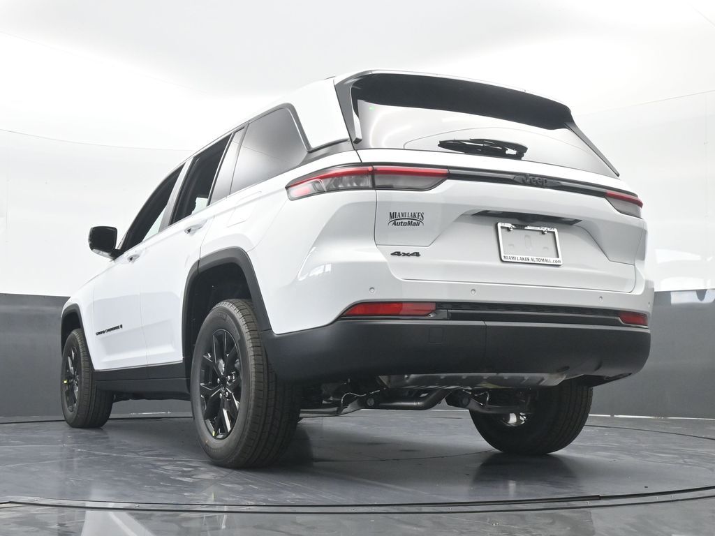 Used 2025 Bright White Clearcoat Jeep Altitude X image 52