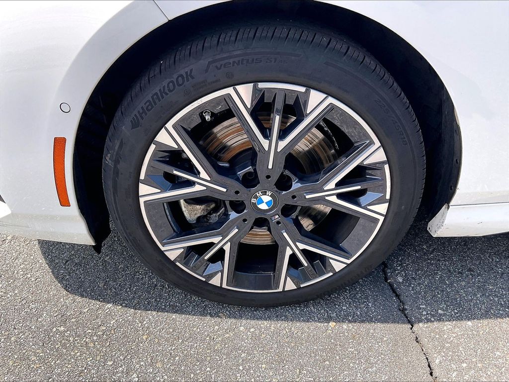 2025 BMW 2 Series — photo 7