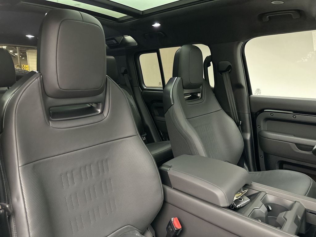 Thumbnail: 2026 Land Rover Defender - 14