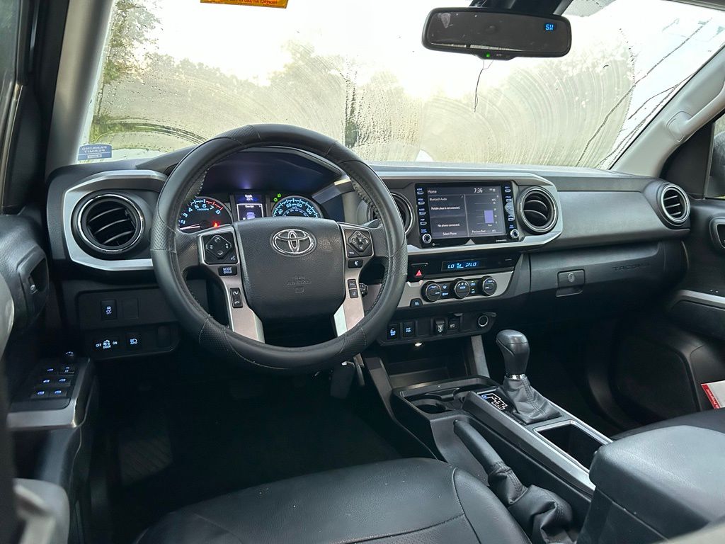 Thumbnail: 2022 Toyota Tacoma - 11