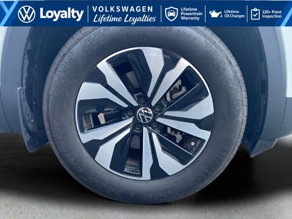 Used 2025 Volkswagen Atlas Cross Sport SUV