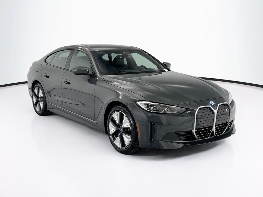 Thumbnail: 2023 BMW i4 - 3