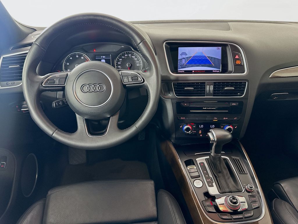 Thumbnail: 2016 Audi Q5 - 23