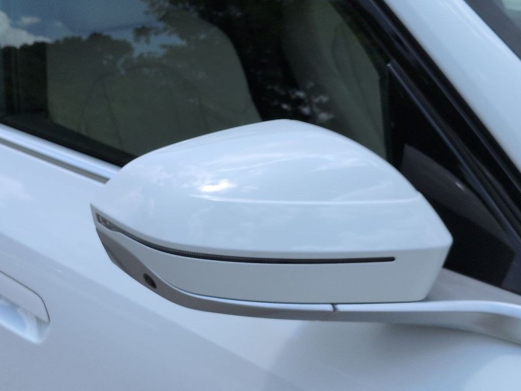 New 2026 White BMW 30 xDrive image 12