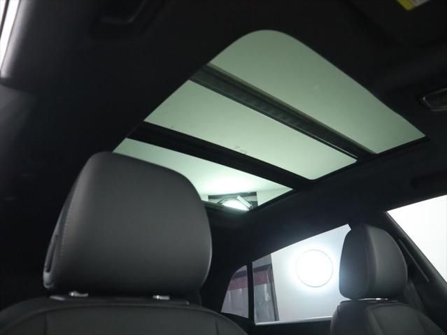 Thumbnail: 2026 Audi Q8 - 20