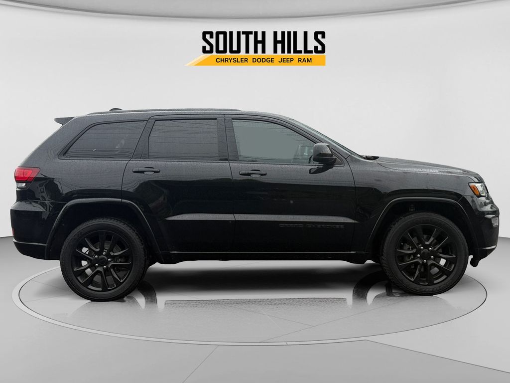 2020 Jeep Grand Cherokee Altitude - 5