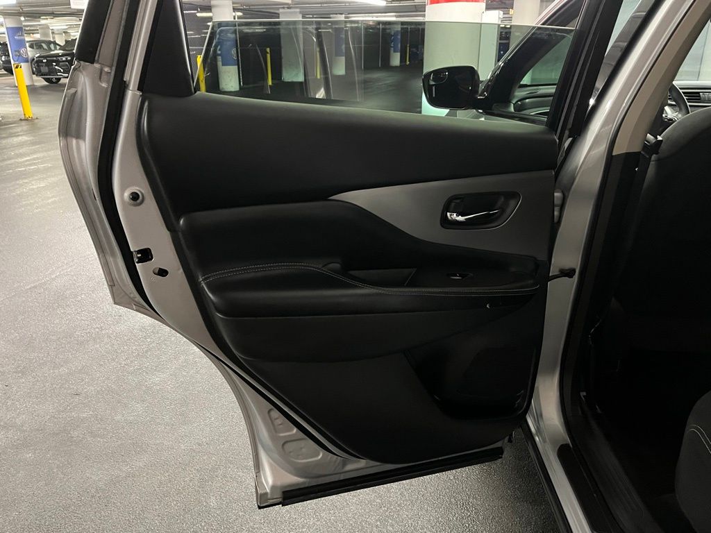 2019 Nissan Murano S photo 14