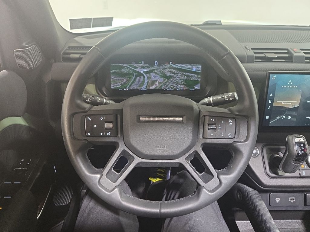 Certified Used 2023  Land Rover 75th Edition image 9