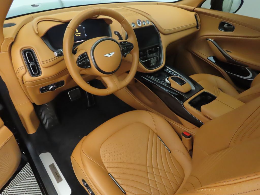 Thumbnail: 2021 Aston Martin DBX - 9