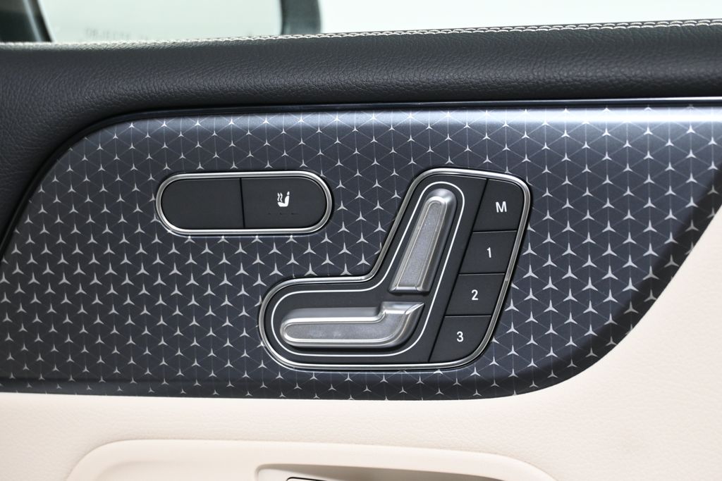 Thumbnail: 2026 Mercedes-Benz GLB - 23