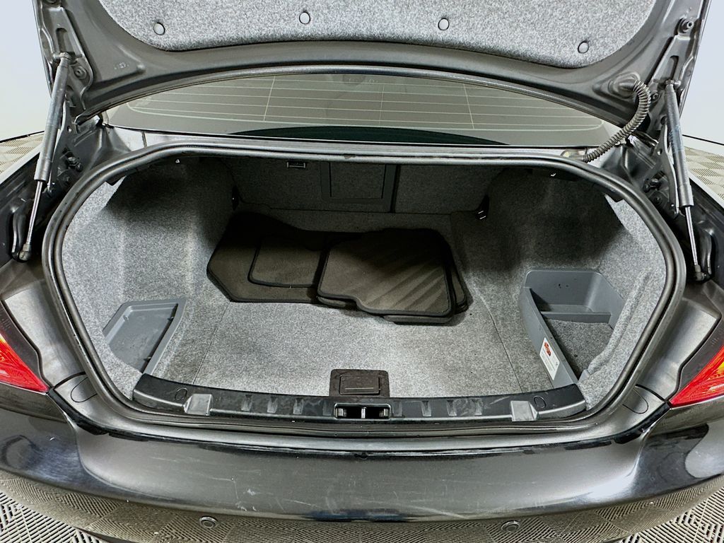 Thumbnail: 2011 BMW M3 - 25