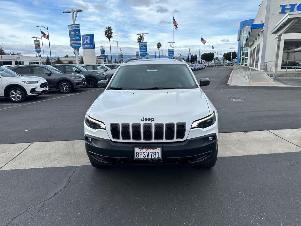 2019 Jeep Cherokee Trailhawk 2