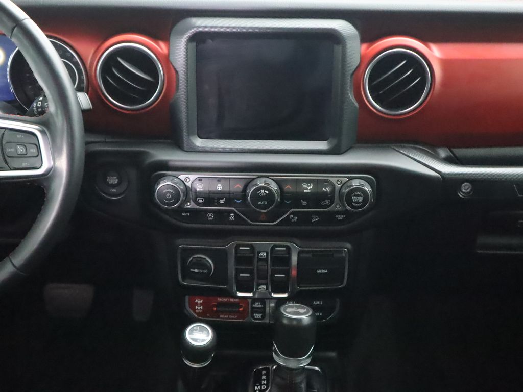 Thumbnail: 2021 Jeep Wrangler - 14