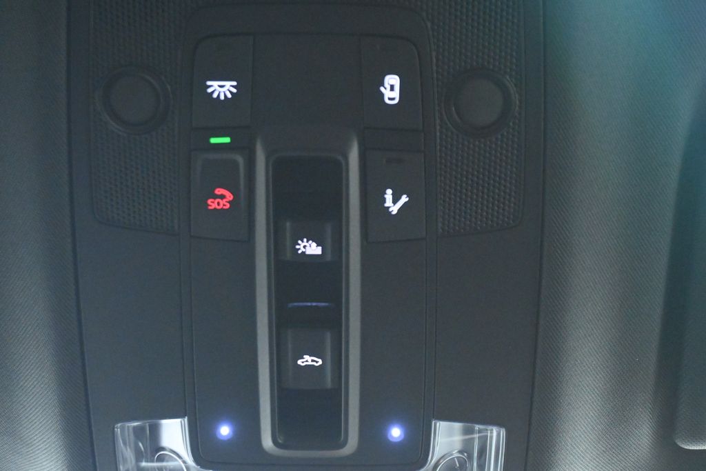 Thumbnail: 2025 Audi Q3 - 23