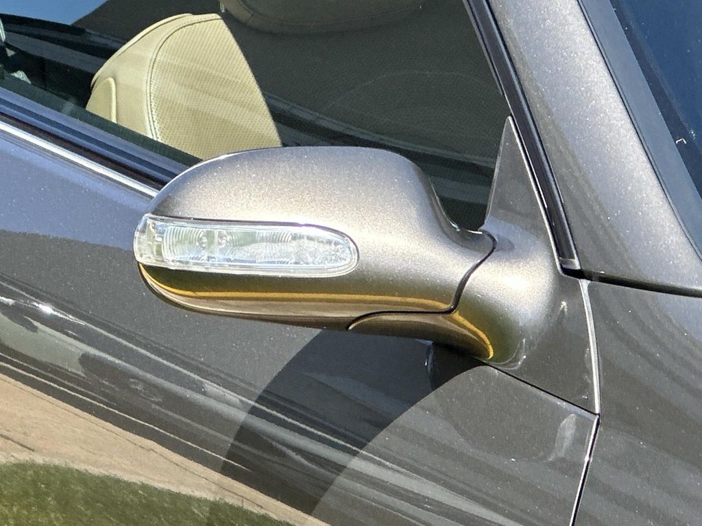 Thumbnail: 2009 Mercedes-Benz CLK - 6