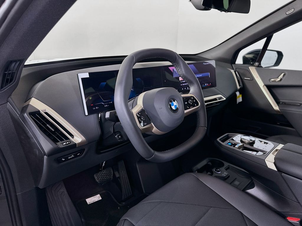Thumbnail: 2026 BMW iX - 9