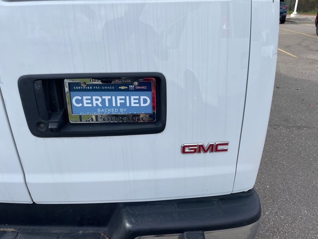 2022 GMC Savana 2500 Work Van 37