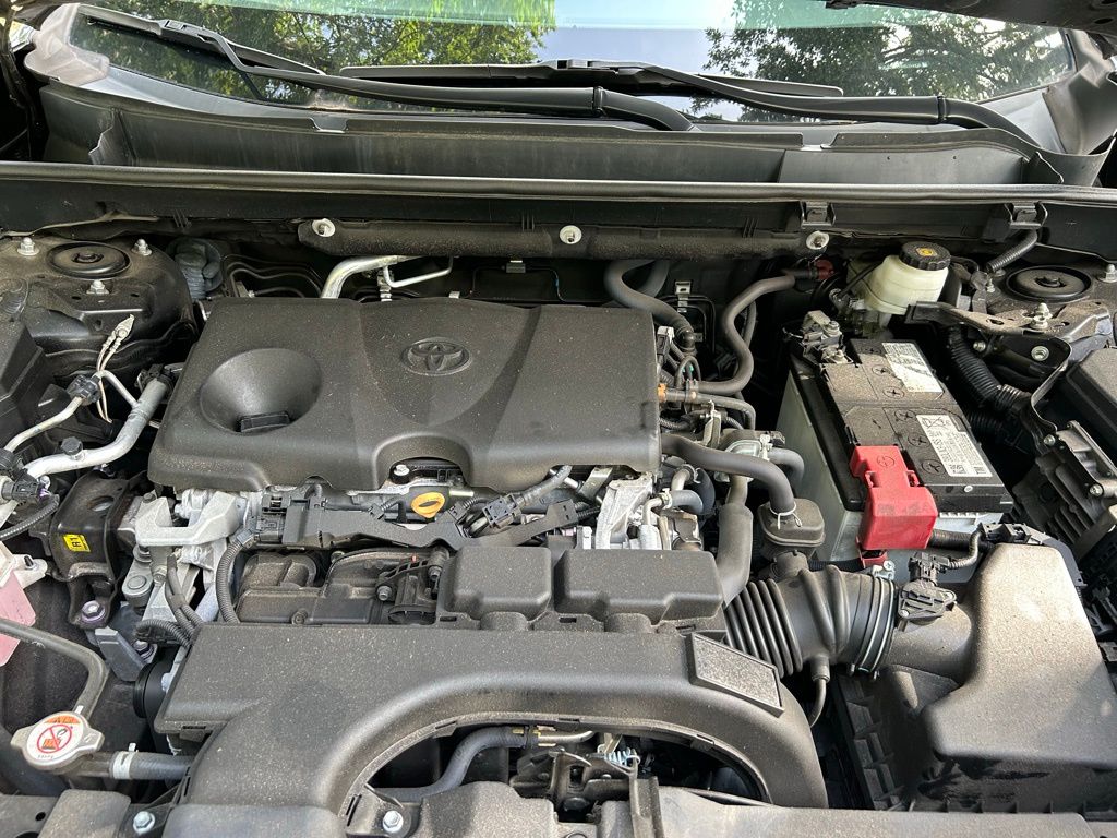 2021 Toyota RAV4 XLE Premium 11