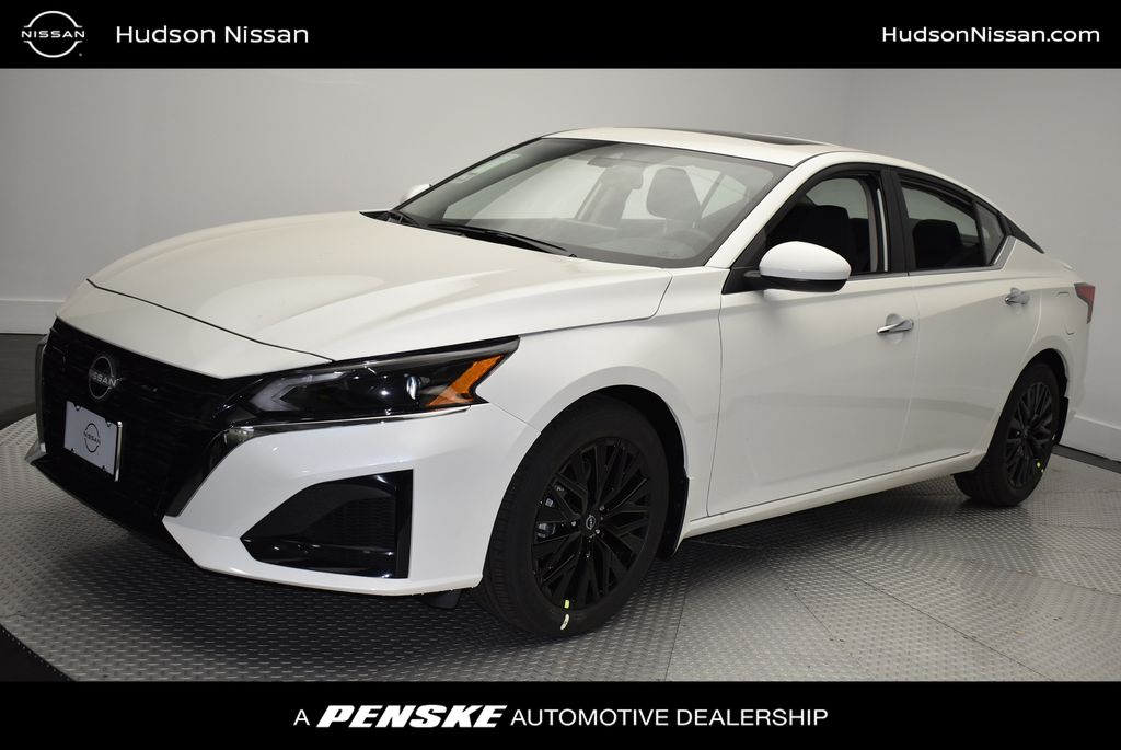 Thumbnail: 2025 Nissan Altima - 1