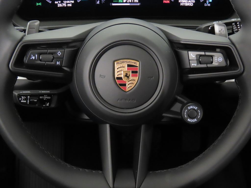 Thumbnail: 2025 Porsche Cayenne - 19