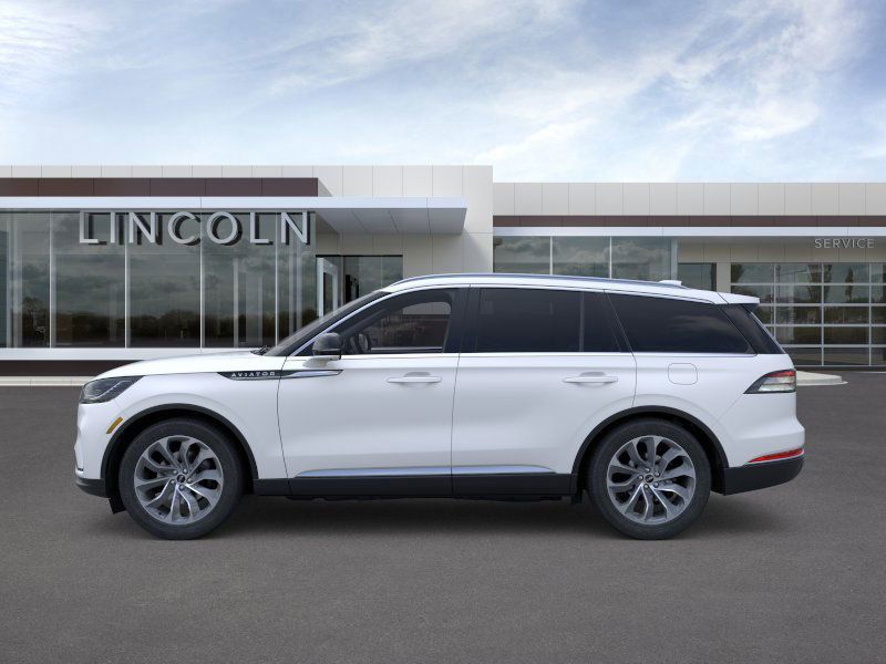 Thumbnail: 2025 Lincoln Aviator - 3