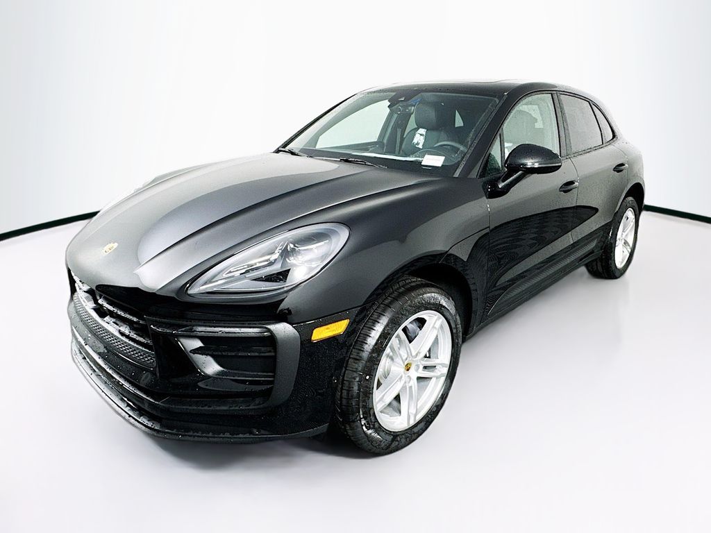 2025 Porsche Macan