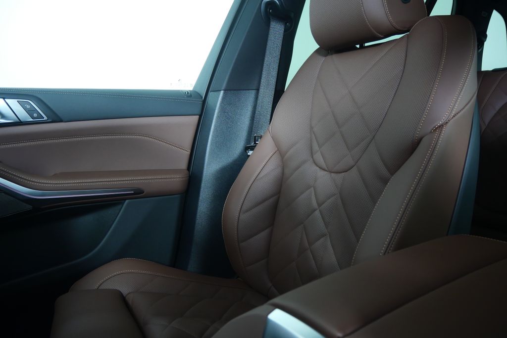 Thumbnail: 2026 BMW X5 - 24