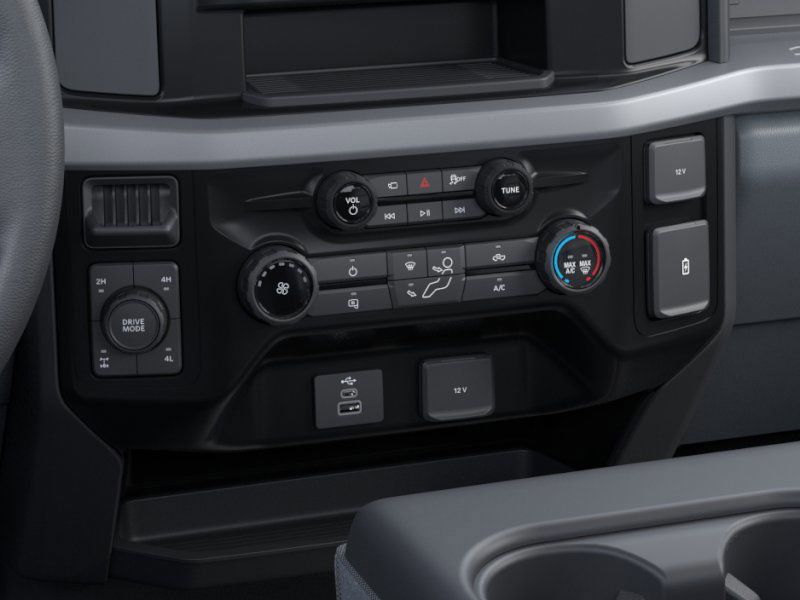 2025 Ford F-350SD  photo