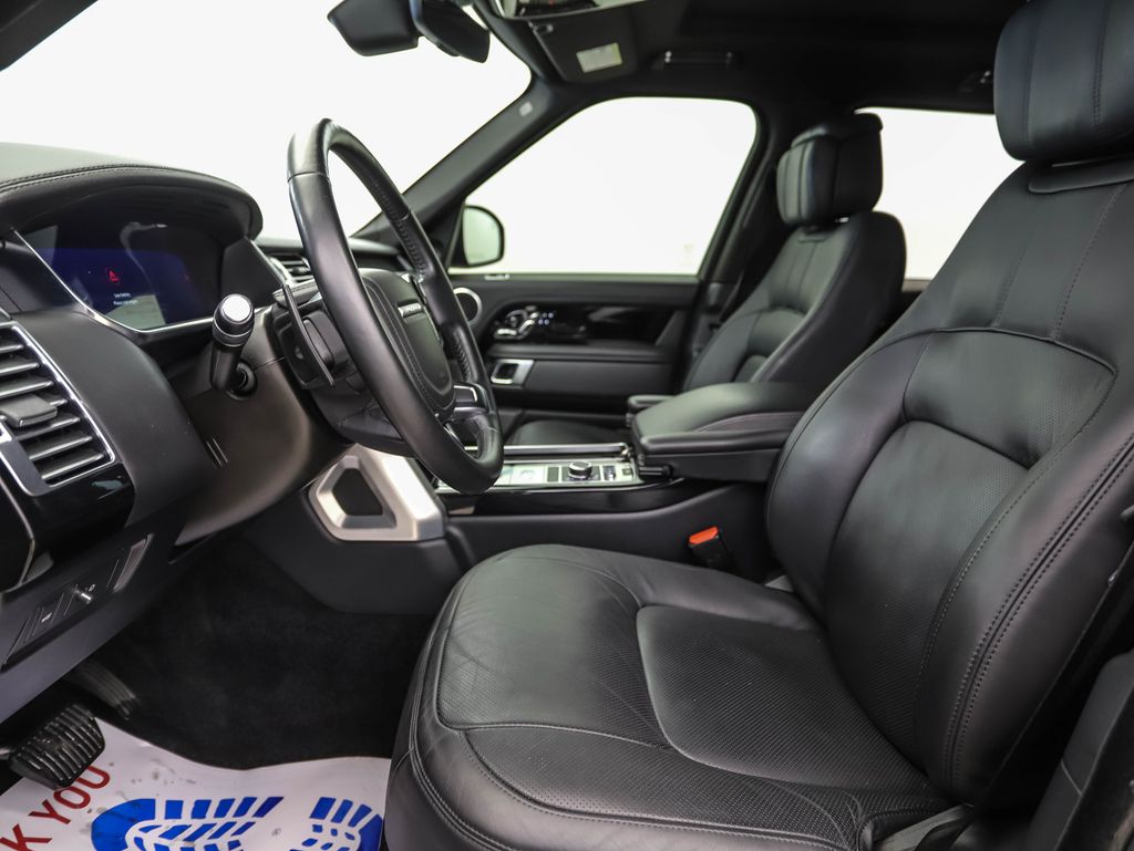 Thumbnail: 2019 Land Rover Range Rover - 11