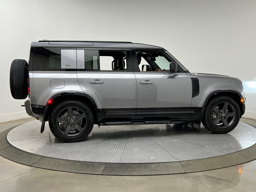 Thumbnail: 2024 Land Rover Defender - 6