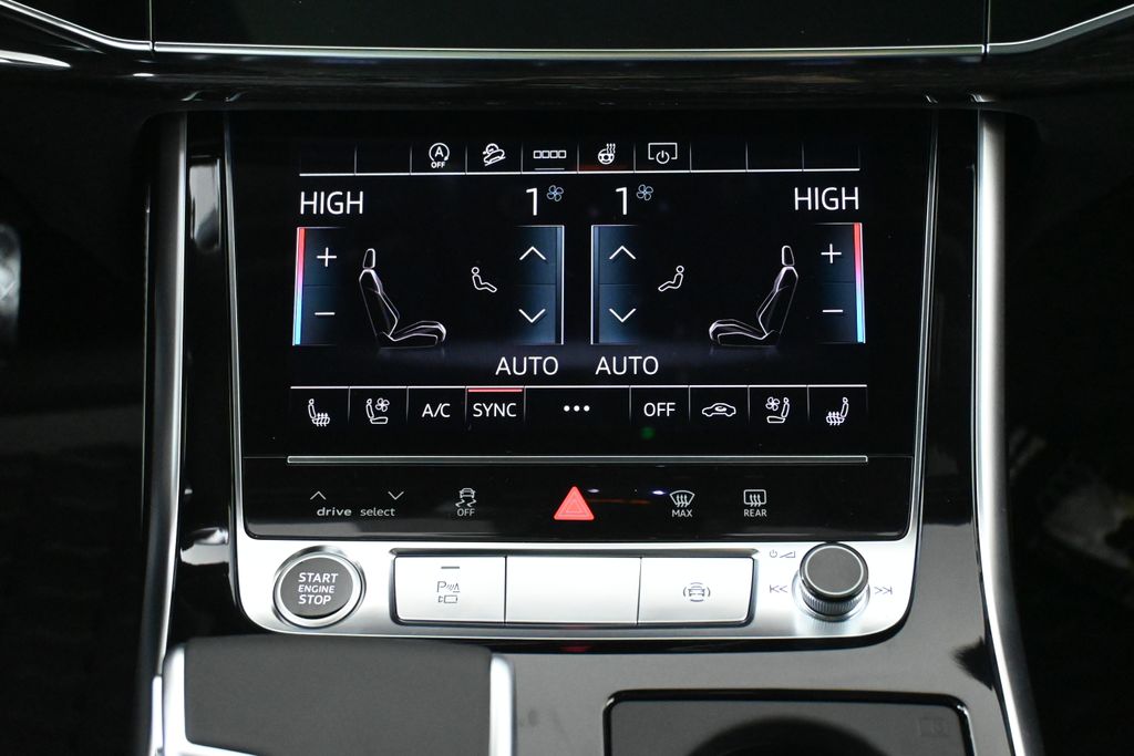 Thumbnail: 2026 Audi Q7 - 18