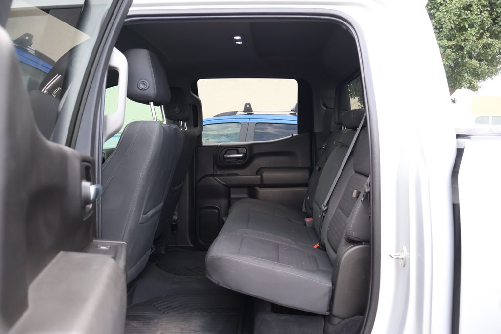 Thumbnail: 2021 Chevrolet Silverado 1500 - 32