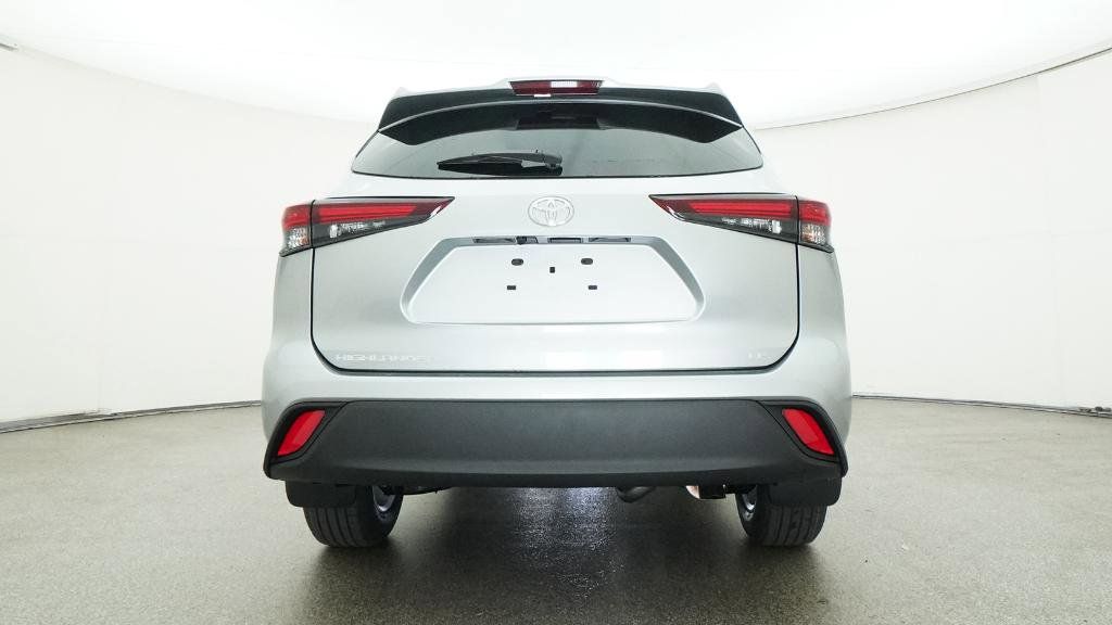 Thumbnail: 2025 Toyota Highlander - 14