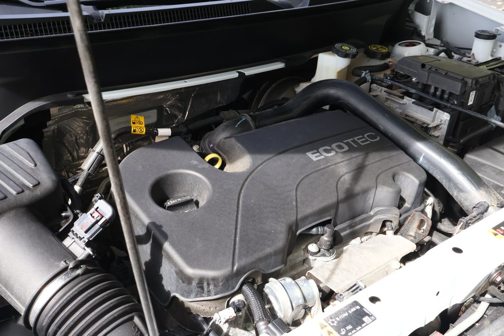 Thumbnail: 2022 Chevrolet Equinox - 15