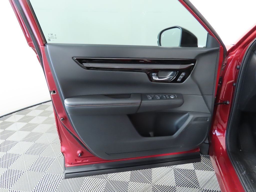 2025 Honda CR-V Sport Touring 25