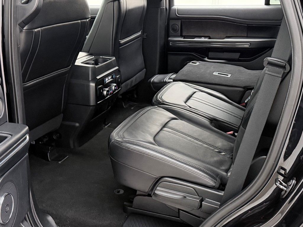 Thumbnail: 2019 Ford Expedition - 32