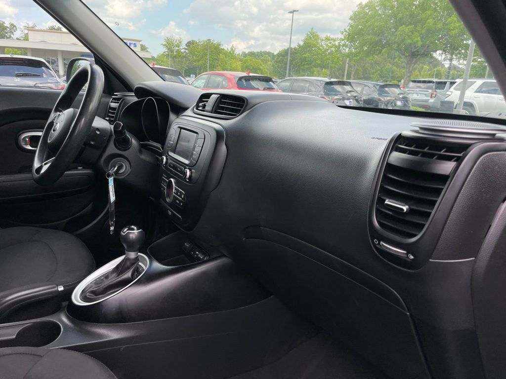 Thumbnail: 2017 Kia Soul - 31