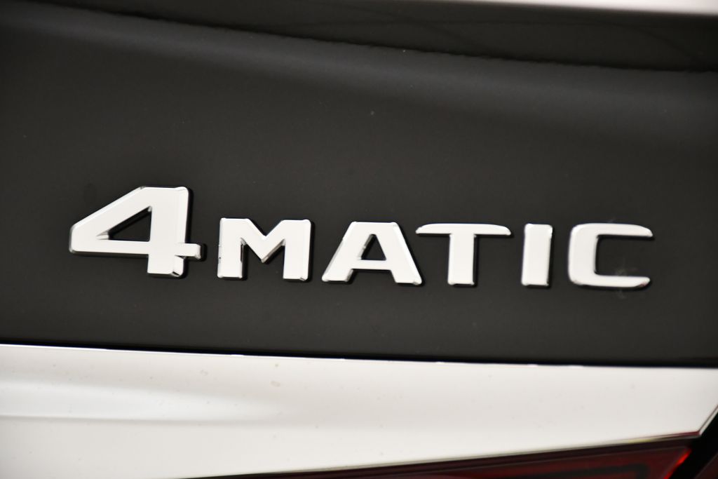 Thumbnail: 2022 Mercedes-Benz E-Class - 10