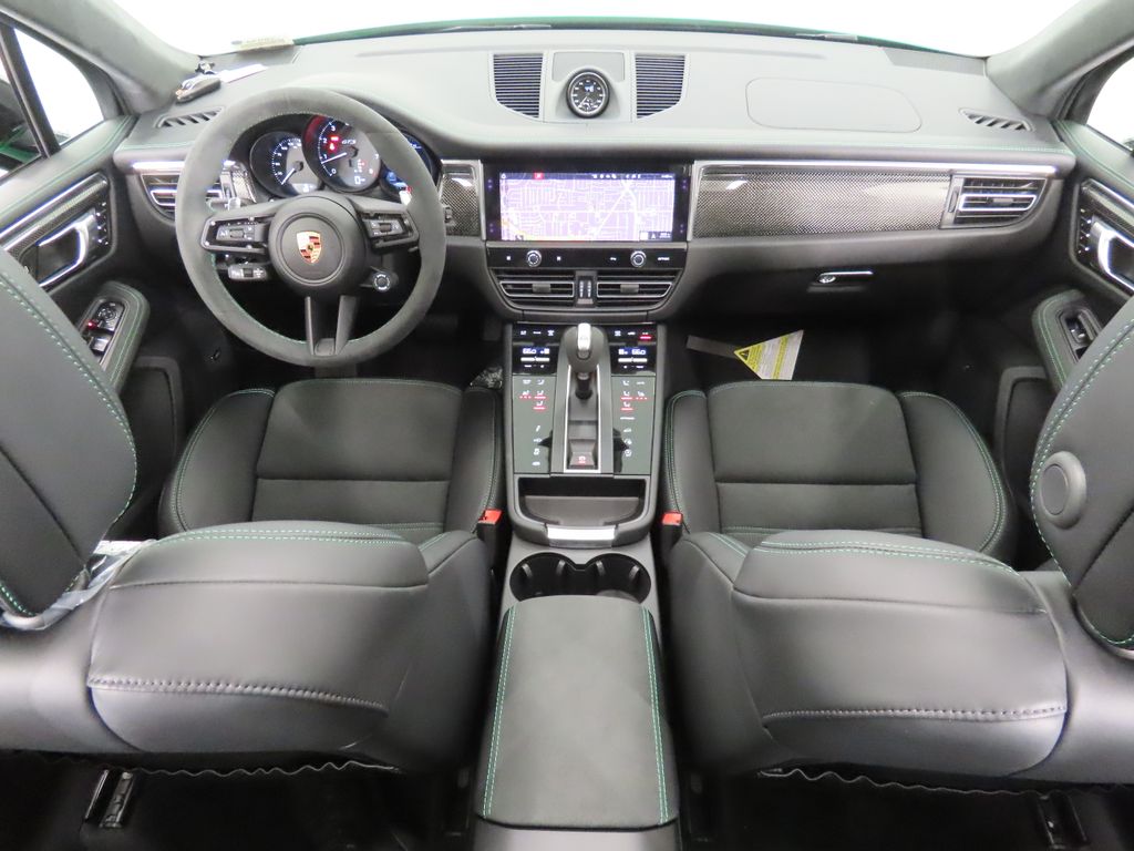 Thumbnail: 2026 Porsche Macan - 16