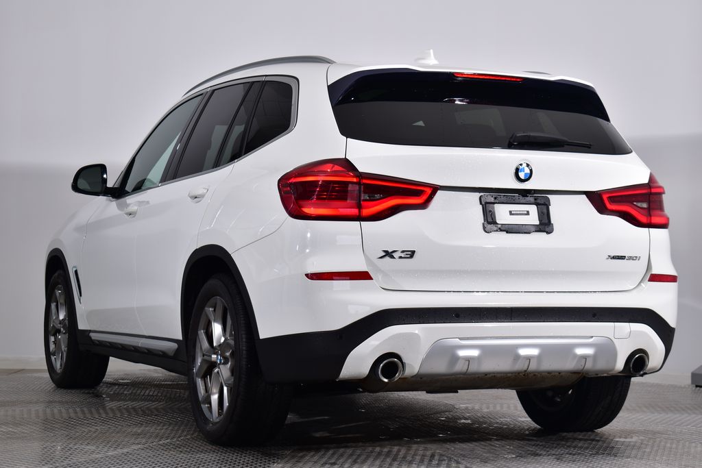 Thumbnail: 2021 BMW X3 - 3