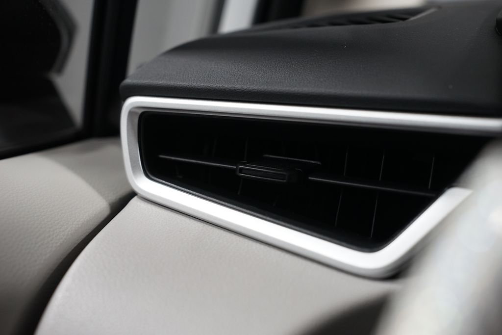 Thumbnail: 2025 Toyota Corolla - 23